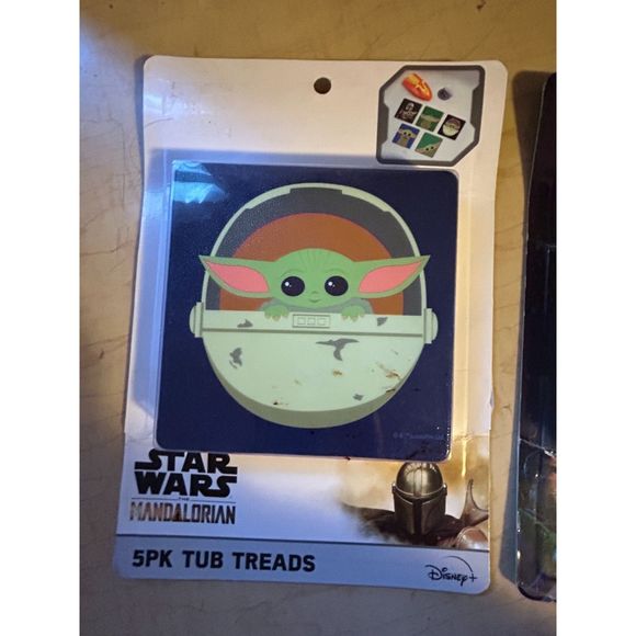 2- PK  of 5 Pk ..  Star Wars The Mandalorian Baby Yoda and Buzz lightyear - Picture 1 of 6